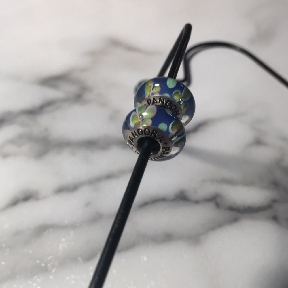 Authentic Pandora charm - Picture 4 of 4